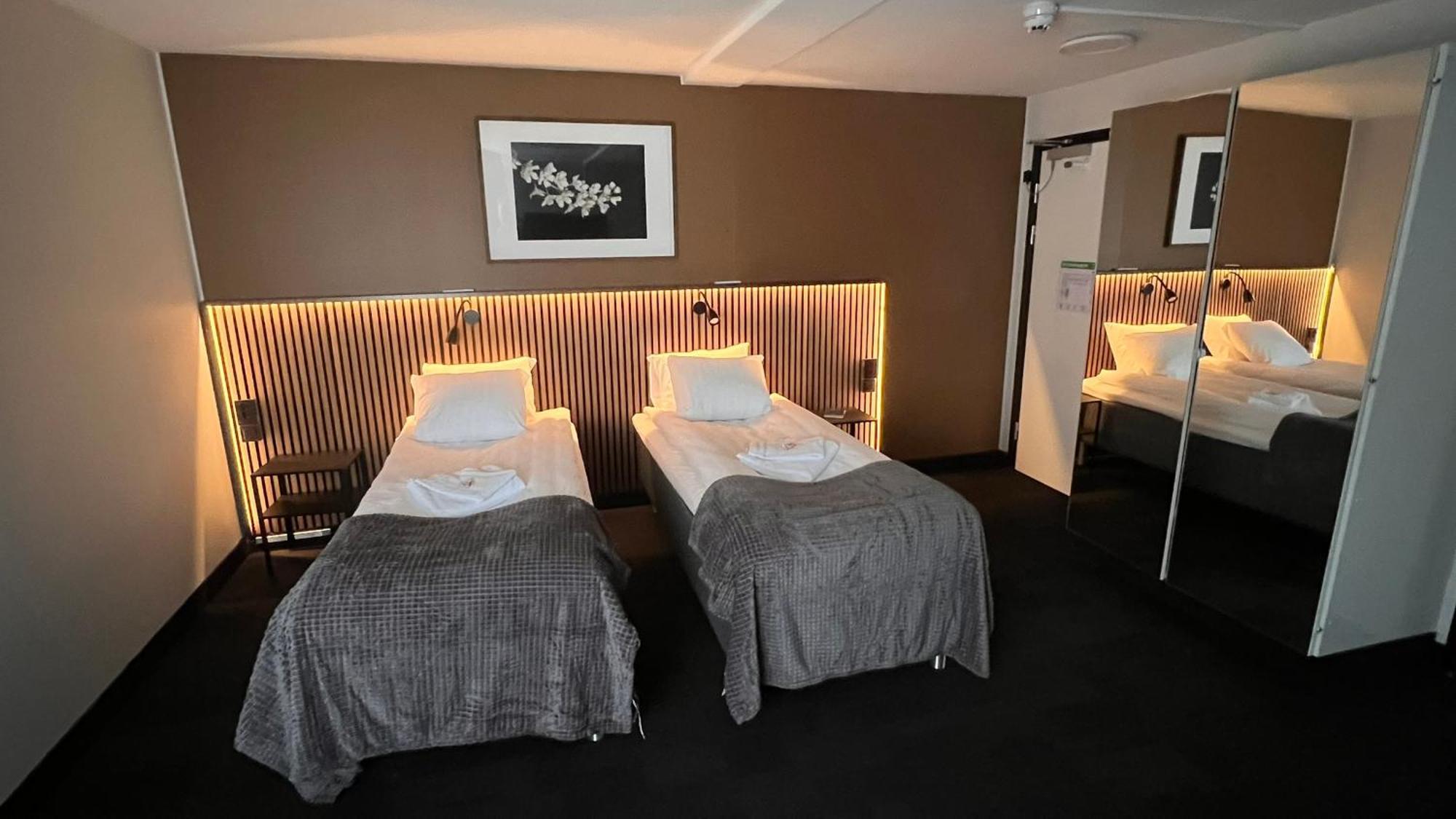 Kompassen Enköping Екстериор снимка